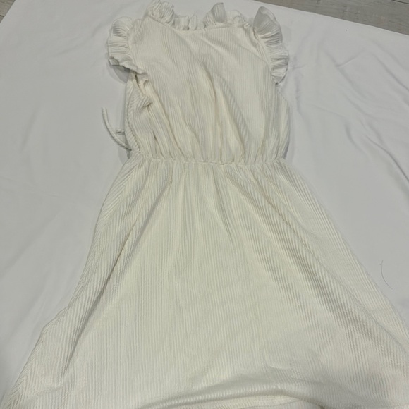 Women Caution to the Wind Cream Dress - Picture 4 of 4